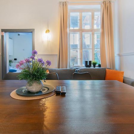 Huge Apartments Smolensk Street 크라쿠프 외부 사진