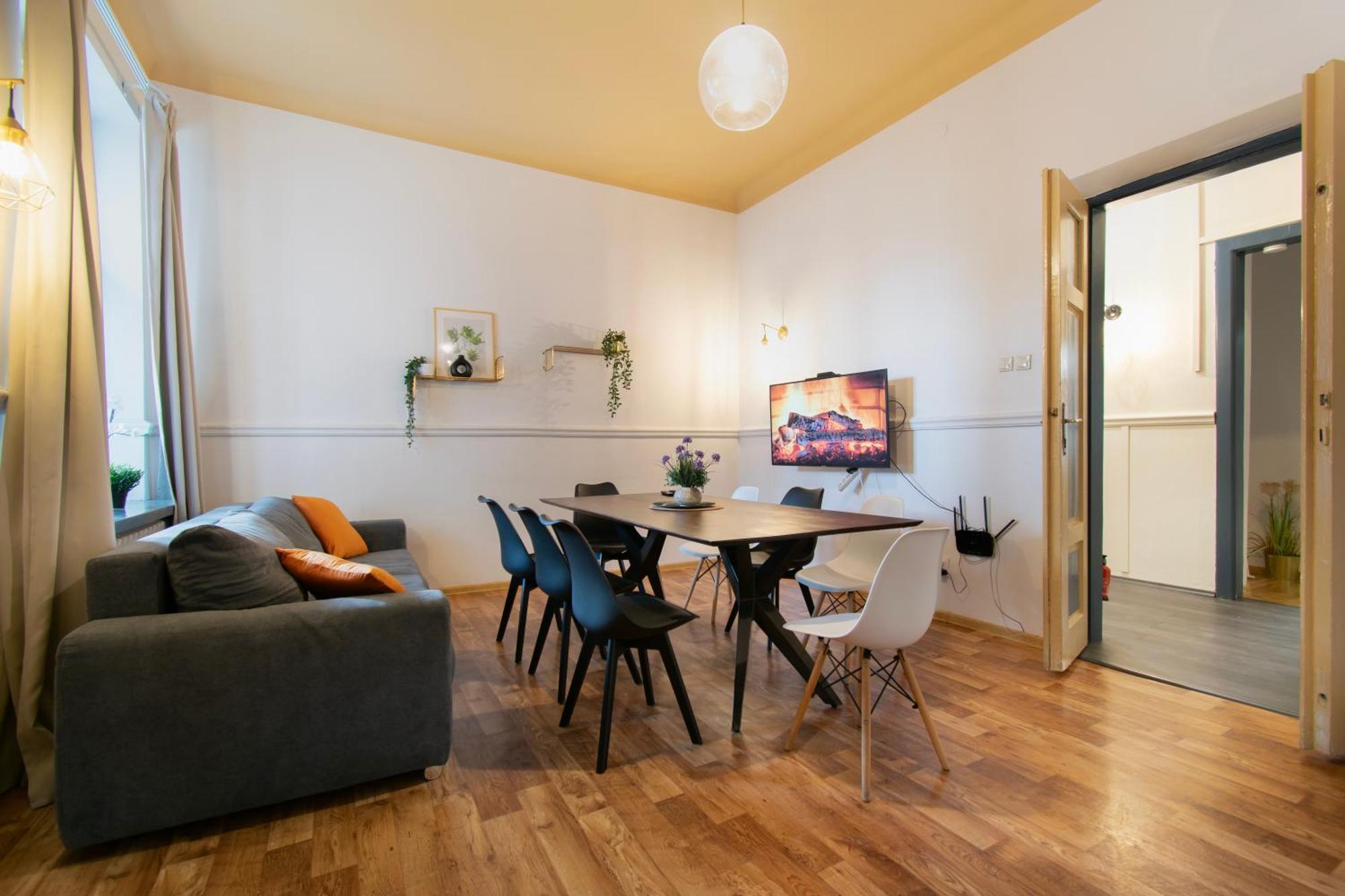 Huge Apartments Smolensk Street 크라쿠프 외부 사진